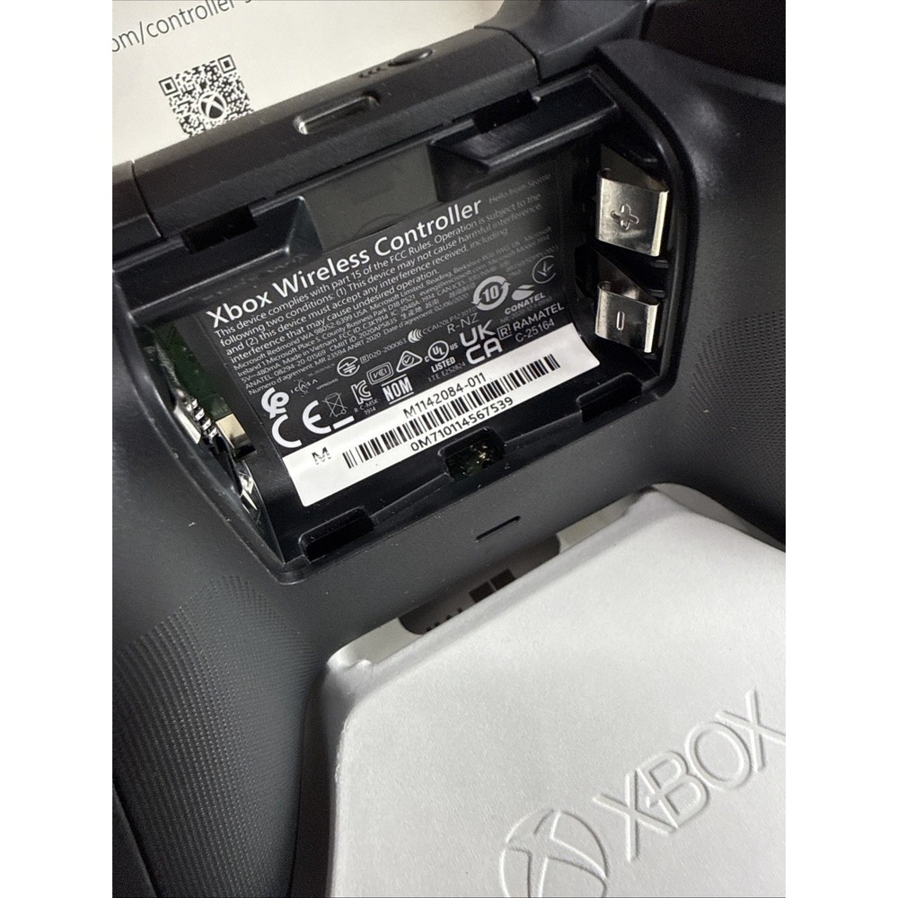 Carbon Black Wireless Controller - Xbox Series Open Box - Picture 11 of 11